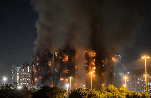 Hong Kong’daki akıl almaz yangın! Ölü sayısı çok arttı 279 kişi ortada yok