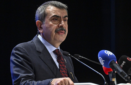 Millî Eğitim Bakanı Yusuf Tekin açıkladı! Ara tatil kaldırılacak mı?