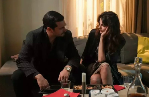 Kanal D'nin efsane dizisi Eşref Rüya rekor tazeledi...