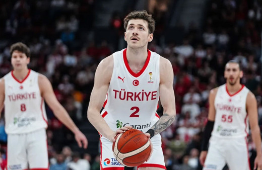 Cumhurbaşkanı Erdoğan, A Milli Basketbol Takımı'nın maçını izledi