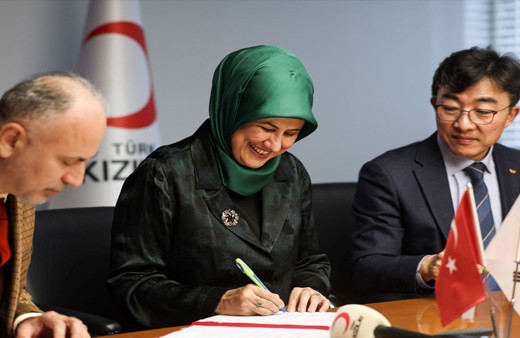 Türk Kızılay ile Güney Koreli şirket, plazmadan ilaç üretim tesisi kurmak için anlaşma imzaladı