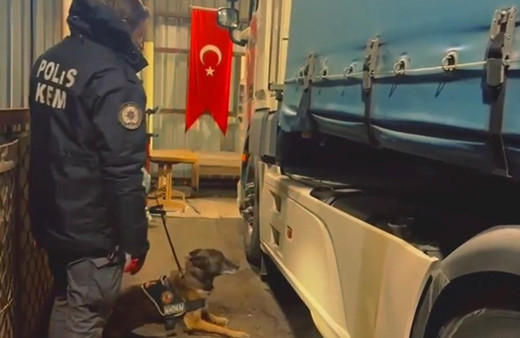 Mersin ve Erzurum'da operasyon: 447,5 kilogram uyuşturucu ele geçirildi