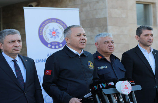 İçişleri Bakanı Yerlikaya, "Narkokapan Antalya-2" operasyonuna ilişkin konuştu