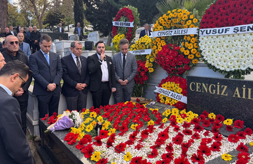 Galatasaray'ın eski başkanı Mustafa Cengiz, kabri başında anıldı