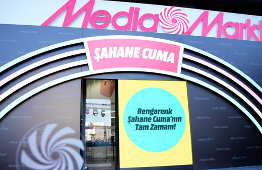 MediaMarkt "Rengarenk Şahane Cuma" kampanyasını başlattı