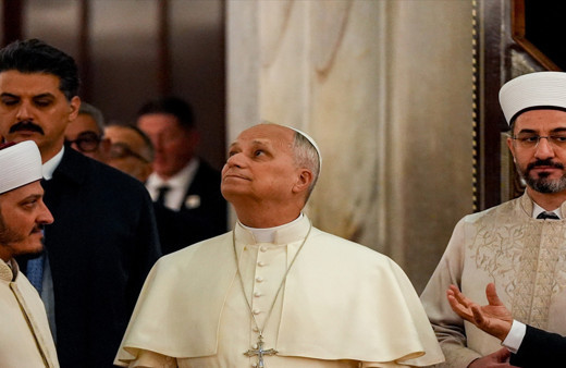 Papa 14. Leo'nun üçüncü gün programının ilk durağı Sultanahmet Camii...