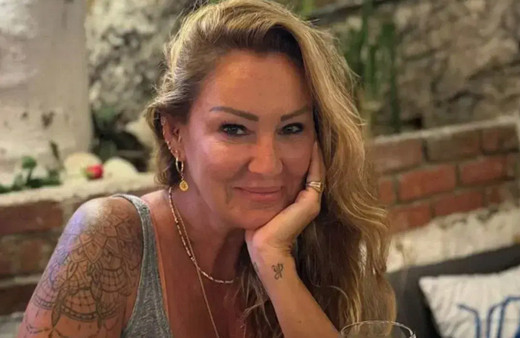 Pınar Altuğ'un 32 yıl önceki halini görenler gözlerine inanamadı! Kimse o olduğuna inanmadı