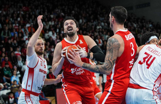 12 Dev Adam, İsviçre'yi farklı geçti