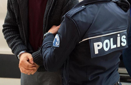 Diyarbakır'da tarihi eser operasyonu! 3 gözaltı, ele geçirilenlere bakın...