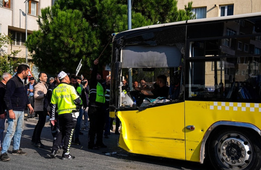 Üsküdar'da İETT dehşeti! 3 kişi yaralandı...
