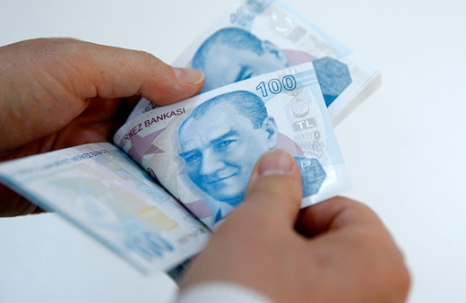 Üst düzey bürokratlara 30 bin TL seyyanen zam komisyondan geçti