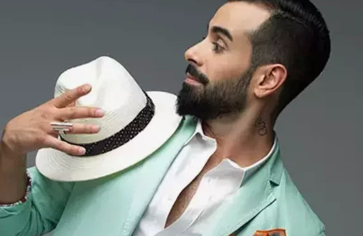 Ünlü şarkıcı Gökhan Türkmen öfkeden deliye döndü!