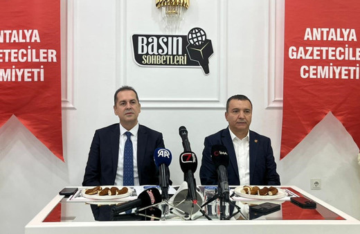 Antalyaspor Başkanı Perçin, "Basın Sohbetleri"nde önemli açıklamalarda bulundu