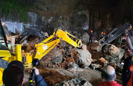 Akaryakıt istasyonunda baba ve iki kızı hayatını kaybetmişti! İstasyon sahibi kendini söyle savundu