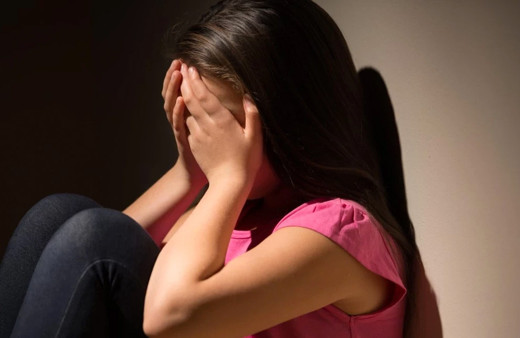 Kabızım diye hastaneye giden 14 yaşındaki çocuk doğum yaptı