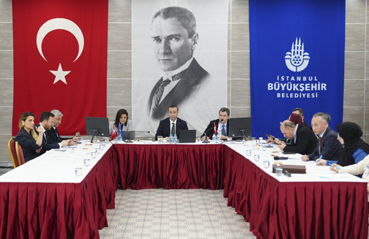 İBB ihalesini gerçekleştirdiği 250 taksi plakasından 98'ini sattı