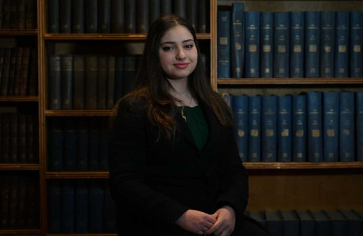 Oxford Union’ın ilk Filistinli Kadın Başkanı Arwa Elrayess seçildi