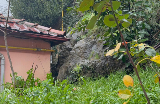 Zonguldak’ta sağanak sonrası korkutan heyelan