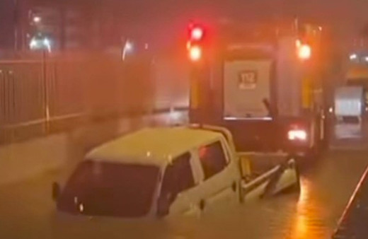 İzmir'den gelen haber akıl alır gibi değil! Aracının içinde boğularak öldü