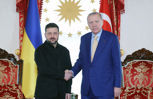 Erdoğan ve Zelenskiy ile İstanbul'da bir araya geldi