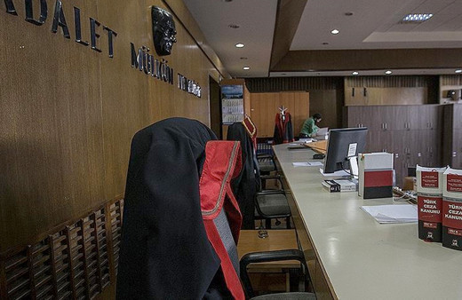 Gaziantep adliyesinde uyuşturucu ticareti şoku savcı dahil 16 kişi gözaltına alındı