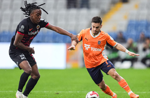 Başakşehir, Gençlerbirliği karşısında 3 puanı 3 golle aldı