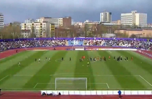 Ukrayna’daki maçta hava saldırısı alarmı paniği