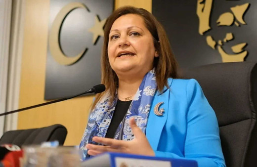 Burcu Köksal'dan bomba ifşalar! Özgür Özel burnumdan getirdi yalvaracaksın dedi