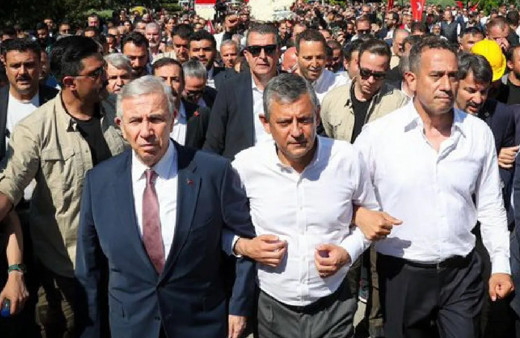 Mansur Yavaş' neden Özgür Özel'i tercih etti? Olayın aslı başka çıktı