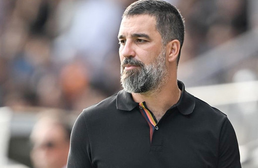 Arda Turan, Ukrayna Premier Lig'de yılın teknik direktörü seçildi