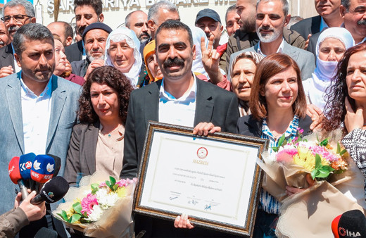 Diyarbakır son dakika haberi! Büyükşehir Belediye Başkanı Doğan Hatun neden istifa etti