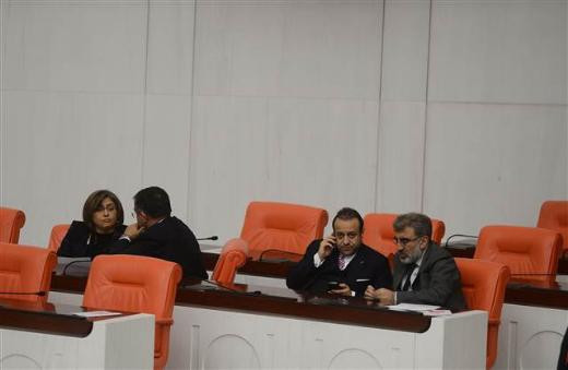 TBMM’de Egemen Bağış’a protesto - Resim: 3