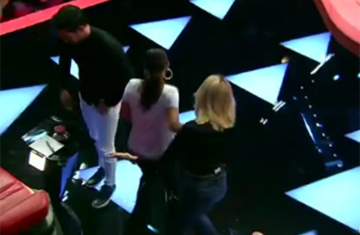 Ebru Gündeş sesiyle Murat Boz ve Hadise'yi bayılttı!