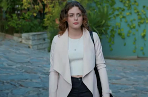 İlişki Durumu Karışık 15. bölüm - Ayşegül evi terk etti!