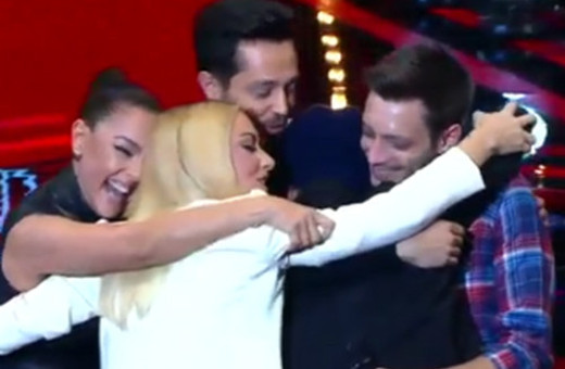 O Ses Türkiye'de sevgi yumağı!