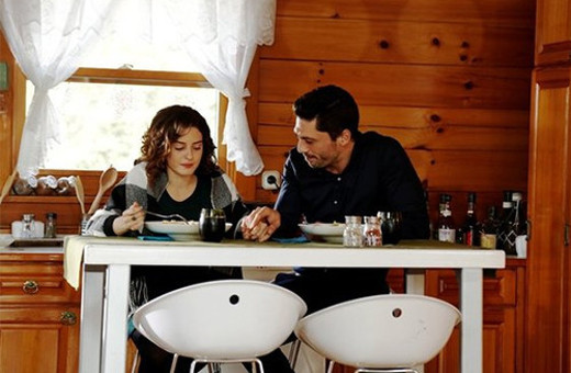 İlişki Durumu Karışık 24. bölüm - Final - Murat'tan Ayşegül'e şok teklif!