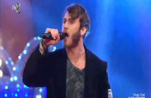 Aras Bulut İynemli'den O Ses'i yıkan performans!