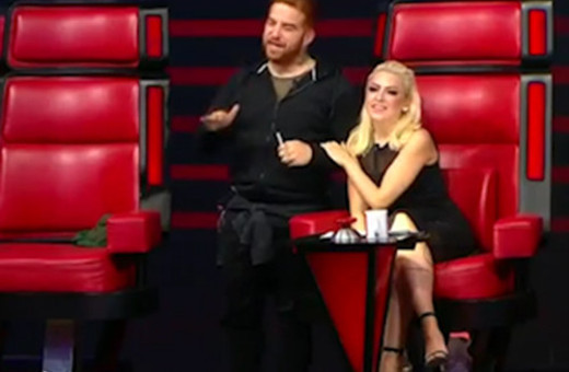 Hakan'ın esprisi Gökhan'ı darmadağın etti!