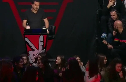 Gökhan için arkadaşına tokat attı!