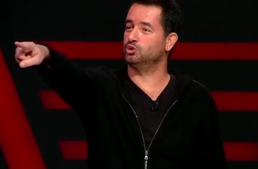 O Ses Türkiye'de sahneye yanlış yarışmacı gelince...