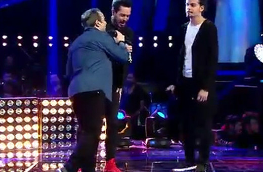 Murat Boz ve yarışmacılarından müthiş performans!