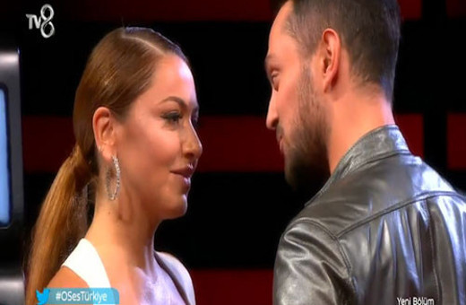 Murat Boz ve Hadise'nin kahkahaya boğan söz düellosu!