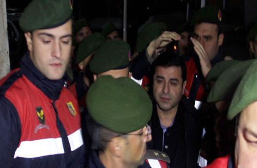 Demirtaş'ın sağlık durumu nasıl  hastaneden açıklama 