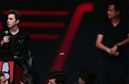 Acun Ilıcalı, Hadise'nin hayranını kendi koltuğuna oturttu!