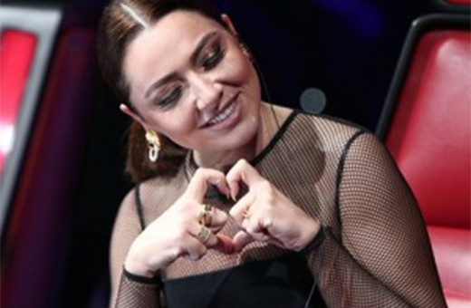 Hadise ve Murat Boz'dan sahneyi sallayan performans!