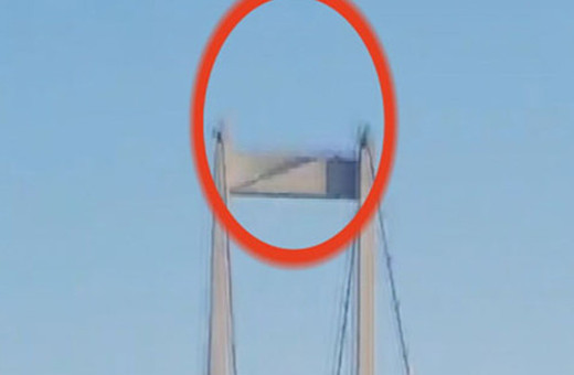 Darbe videolarının en ürperticisi köprüdeki keskin nişancı