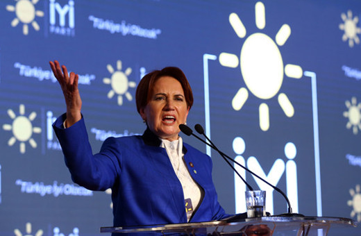 İyi Parti'den eleştirilere fotoğraflı yanıt