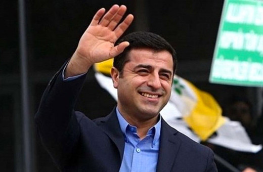 Demirtaş Seher'i yazdı gelirini bağışladı