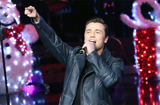 O Ses Türkiye'de Tolga Sarıtaş'tan 'Senden Daha Güzel' performansı