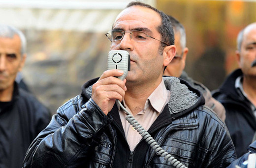 HDP'ye bir şok daha! İzmir İl Başkanı gözaltında